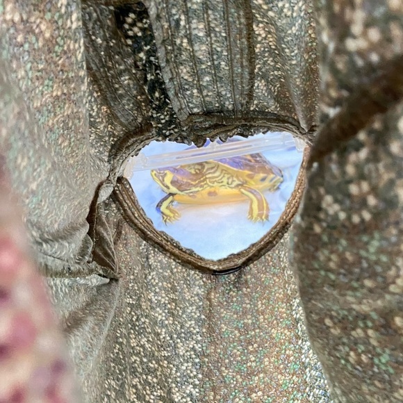 Faded glory sz-12/14, pheasant top- subtle colors, faux buttons, pleated bodice - Picture 16 of 16